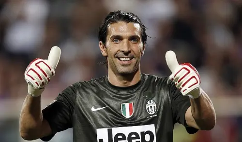 Gigi Buffon morto in un incidente stradale? Ci risiamo, la solita bufala...